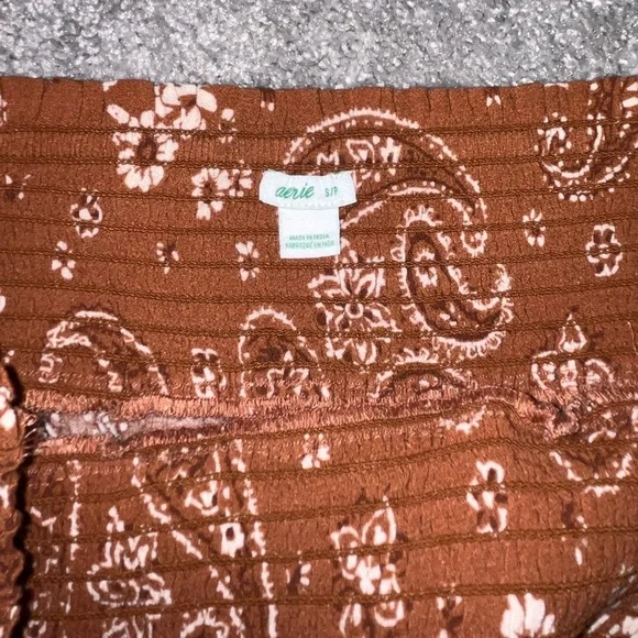 American Eagle Ruffle Mini Skirt Brown Paisley Size Small - Picture 3 of 5